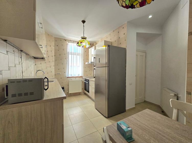 Duplex in vila Aviatorilor-Televiziune
