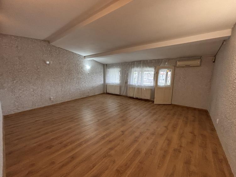 Vila 520 mp - C. Calarasilor - Piata Traian - Popa Nan