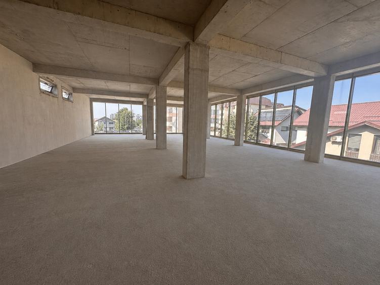Spațiu comercial de închiriat – 235 mp, etaj 1, acces separat