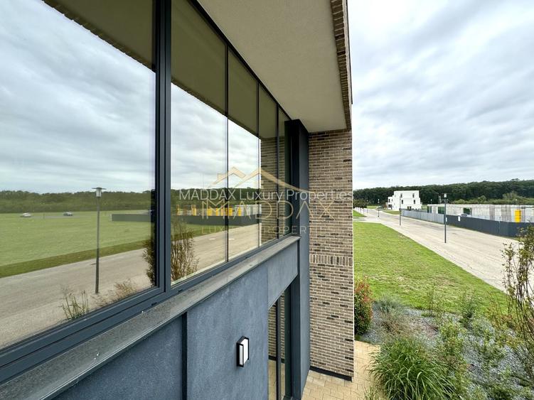 Vila Exclusivista in Mijlocul Naturii *959mp teren*/ 420mpc / Balotesti