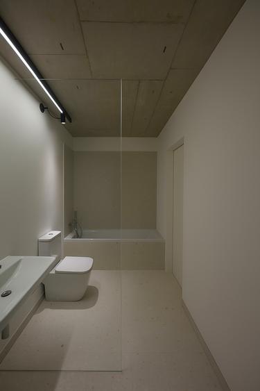 Apartament tip duplex de 4 camere cu terasa si 2 locuri de parcare in Dorobanti
