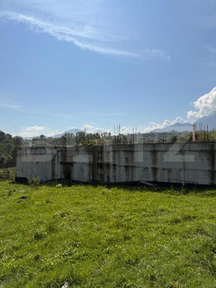 Pensiune de 11 camere, 650 mp, zona Sohodol-Bran