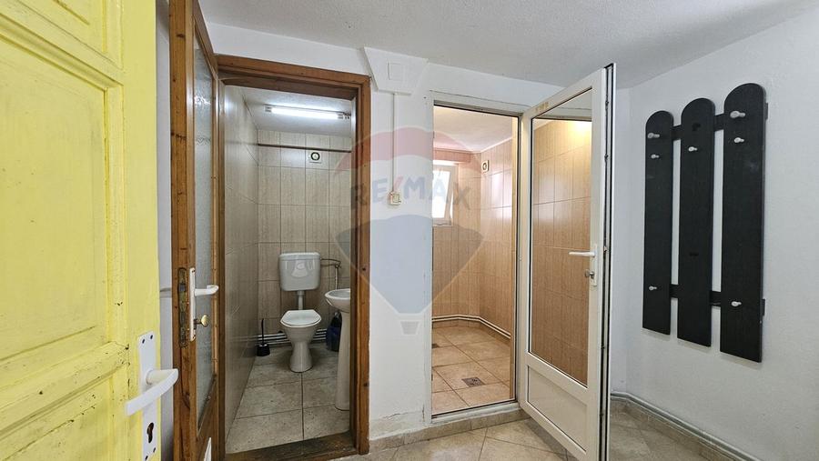 Proprietate unică | Teren 1.157 mp |Multiple clădiri | Centru Zărnești