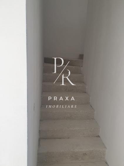 Casa tip duplex semifinisata, garaj, complex privat, zona strazii Stadionului