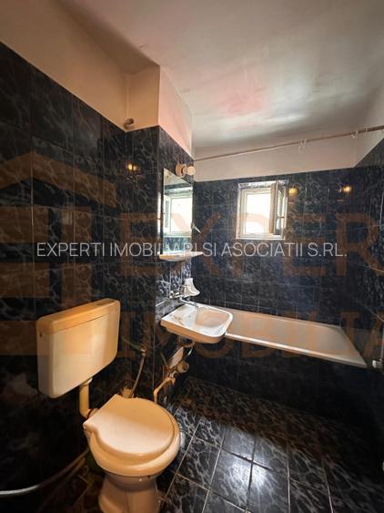 Apartament 4 camere de vânzare în Poarta 6, etaj intermediar - 13