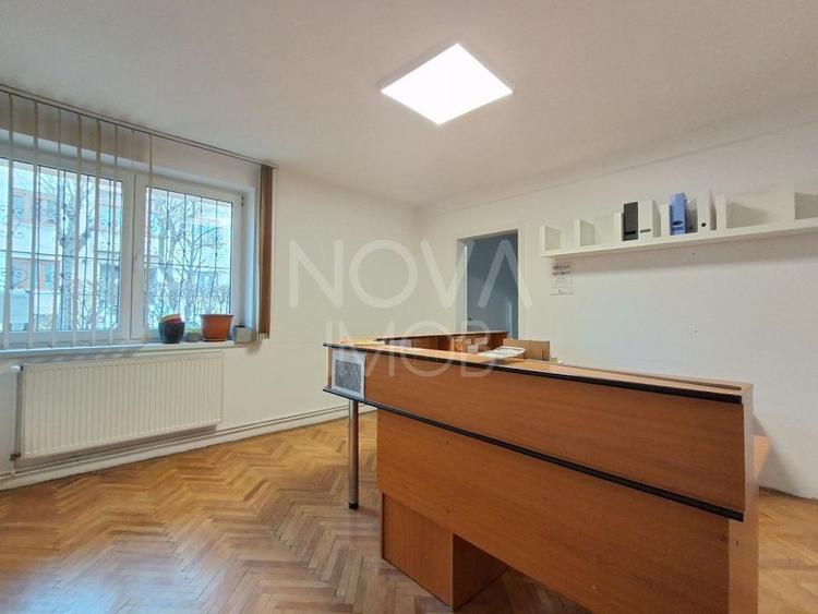 Apartament 4 camere de vanzare, Central