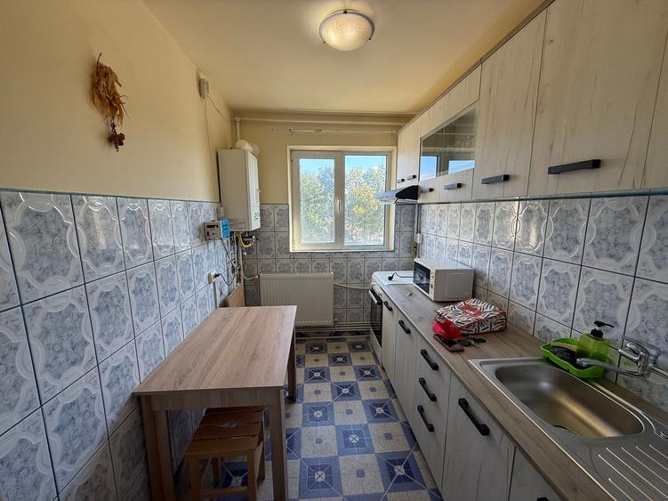 Apartament 2 camere 44 mp - mobilat/utilat nou - Plopeni Prahova