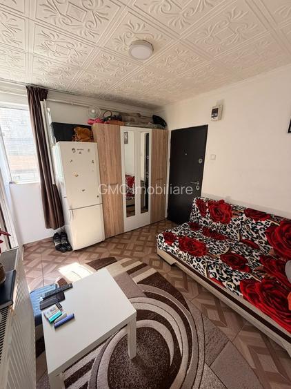 Garsonieră decomandată, 16 mp, centrală proprie – Eroii Revoluției V23