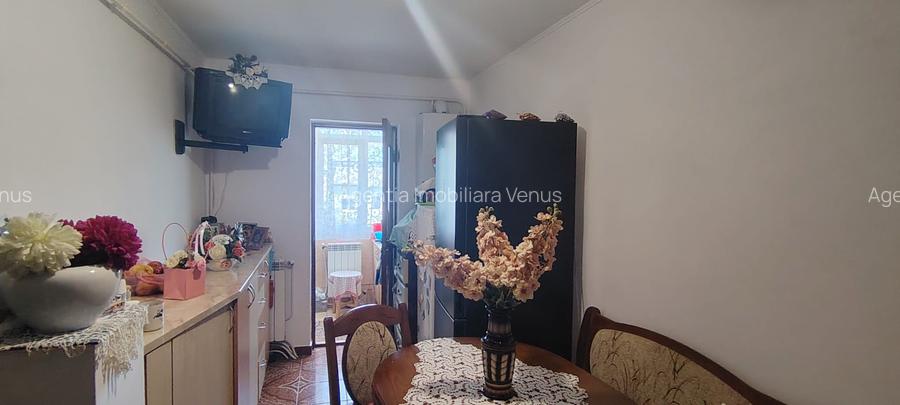 Apartament 2 camere Primaverii capat 1 - 3