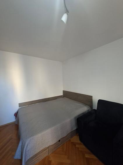 Apartament cu o camera, Girocului