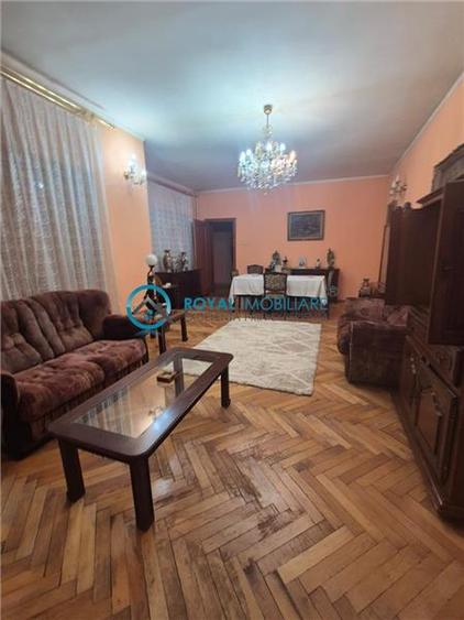 Royal Imobiliare - Vanzare Casa Zona Lupeni