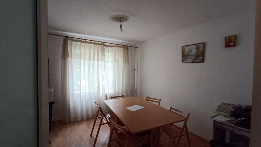 Birouri 3 camere, 70 mp, Crângași sect. 6, etaj 1, parcare 3150 lei