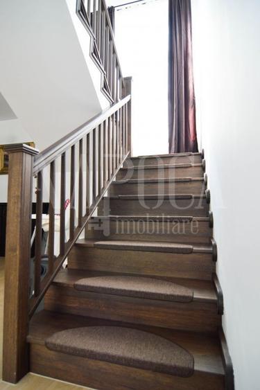Casa 4 camere de vanzare in Floresti
