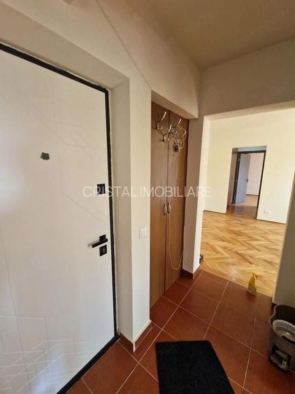 🔑 Vanzare apartament 3 camere – Zona Titan / Piața Miniș