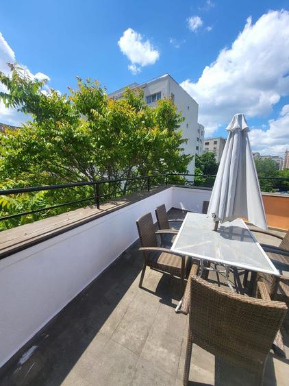 Apartament cu terasa, 4 minute metrou Muncii, centrala proprie