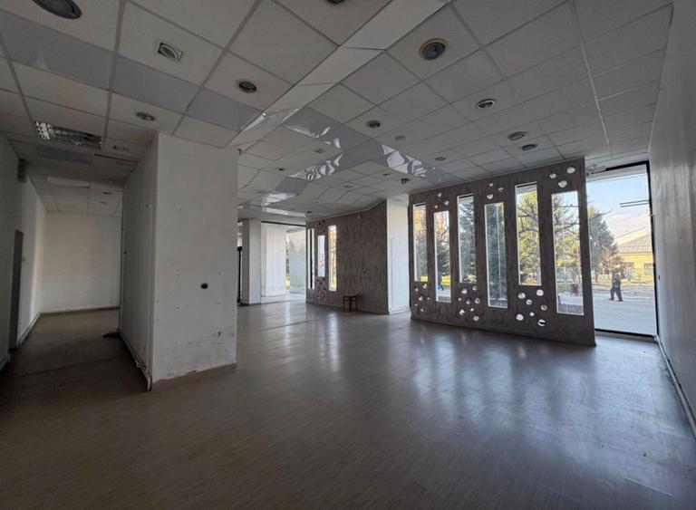 Spațiu comercial de închiriat în centrul Târgu Jiului, Strada Victoriei