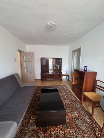 Apartament cu 2 camere de inchiriat ~ zona Crang / Democratiei ~ etaj 3din4