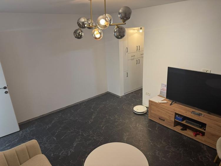 Apartament cu 3 camere de vânzare – Strada Huedin, Berceni