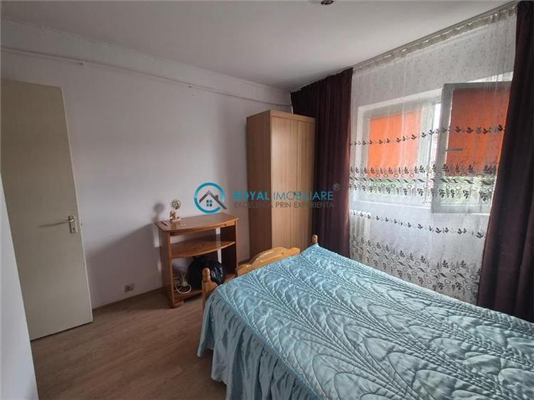 Royal Imobiliare - Vanzare apartament zona Ienachita Vacarescu