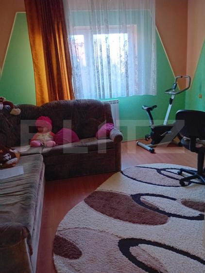 CASA IN CENTRU -REGHIN CU SPATIU COMERCIAL