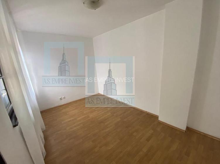 Casa singur in curte - zona Schei - 9