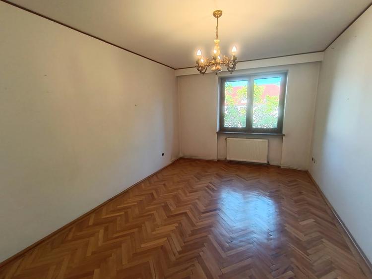 Apartament 4 camere, 80 mp, cartier Săsar