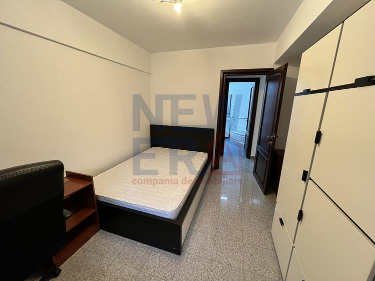Apartament cu 5 camere de inchiriat - zona Aviatorilor
