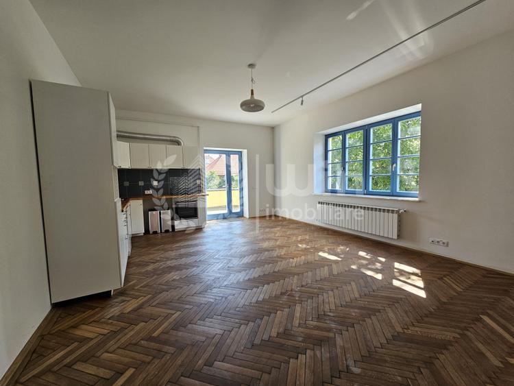 Casa pretabila pentru birou sau clinica | 10 camere | Andrei Muresanu