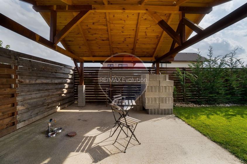 Casă cu personalitate | 204 mp utili | 600 mp teren | Izvor