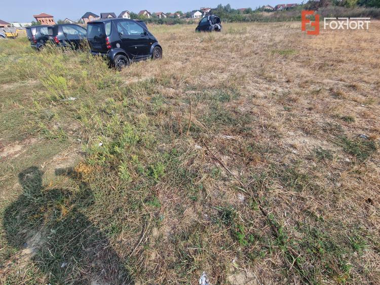 Teren intravilan de 669 mp in Mosnita Veche