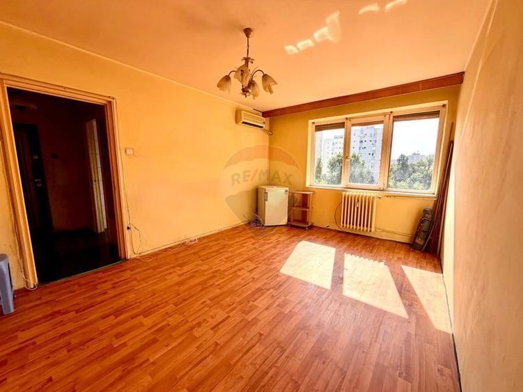 De vanzare Apartament 2 cam zona Titan - Auchan
