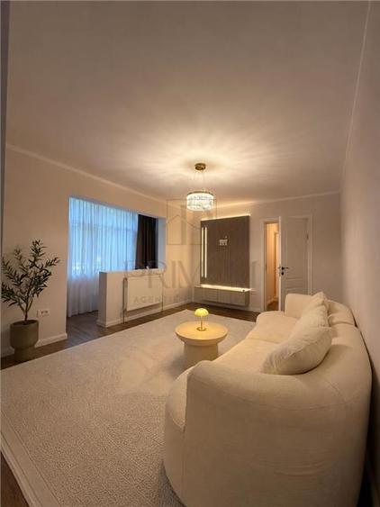 Favorit- 3 cam- centrala proprie- renovat complet