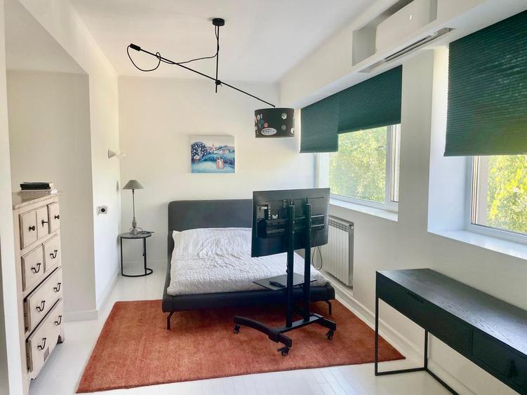 Apartament superb de 3/4 camere in Pipera-Padurea Baneasa 140mp utili