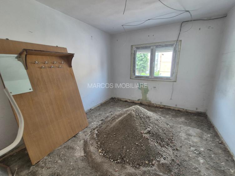 Vand apartament 3 camere et.1 Lunca - 5