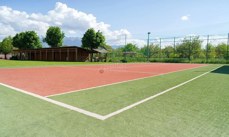 Cladire cu multiple destinatii