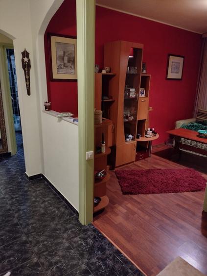 Apartament 4 camere de vanzare Alexandru cel Bun