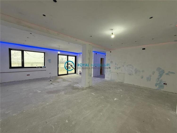 Royal Imobiliare - Vanzare vila in zona Strejnicu