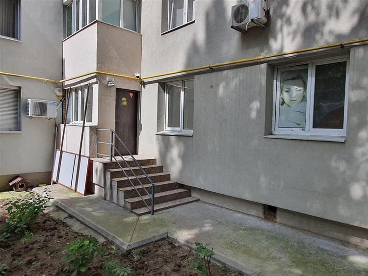 Inchiriere Apartament cu 4 camere Dristor - Cabinet Medical, Birouri