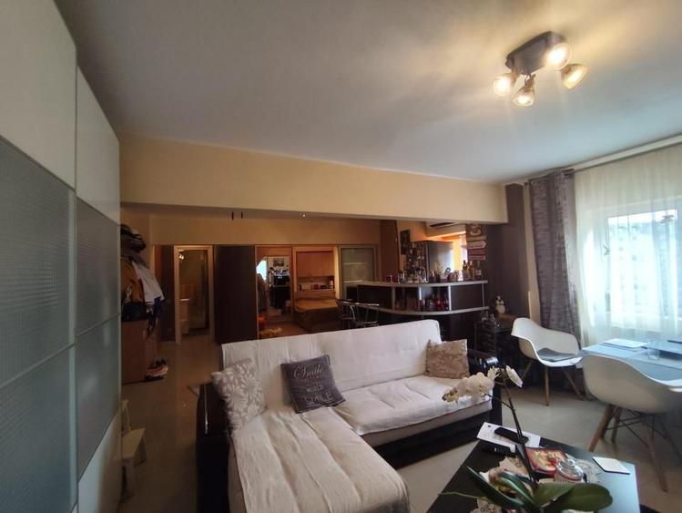 Apartament 2 camere Open Space  Caraiman-piata Mihai Viteazu