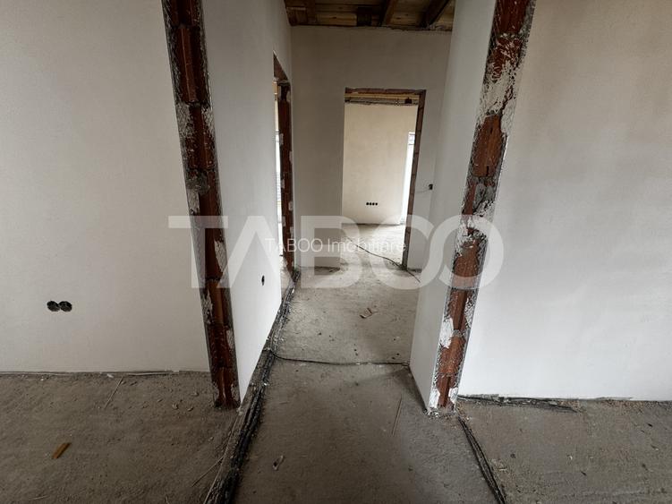 Casa individuala cu 5 camere carport si teren 478 mp Sura Mica Sibiu - 14