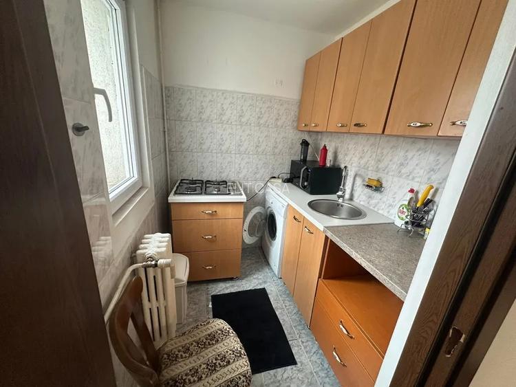 Apartament cu 2 camere, etaj 3/4, zona Tatarasi