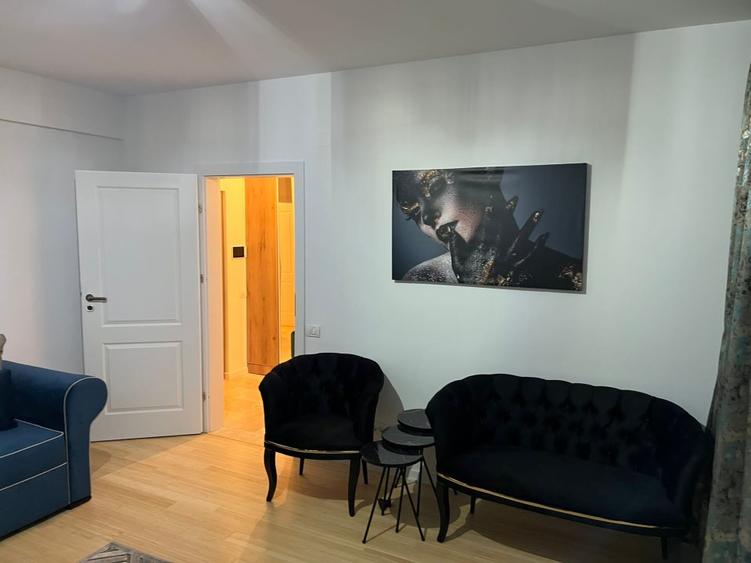 2 camere UltraCentral , mobilat / utilat , finisaje superioare !
