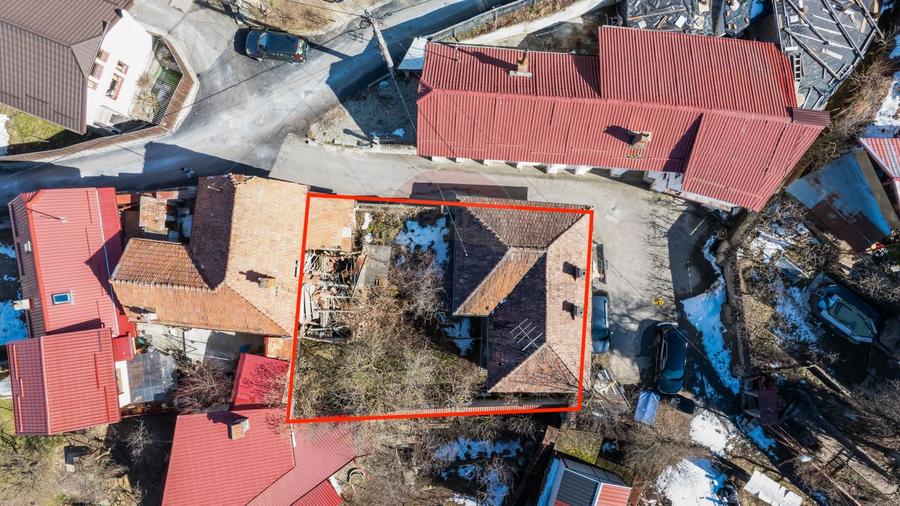 DE RENOVAT CASA INDIVIDUALA | 180 MP CURTE| PRIVELISTE