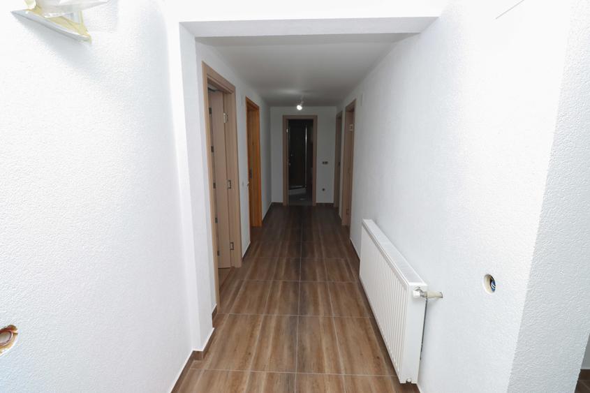 Vila D+P+E+M de vanzare in Busteni - Cartier Zamora - Vedere la munte