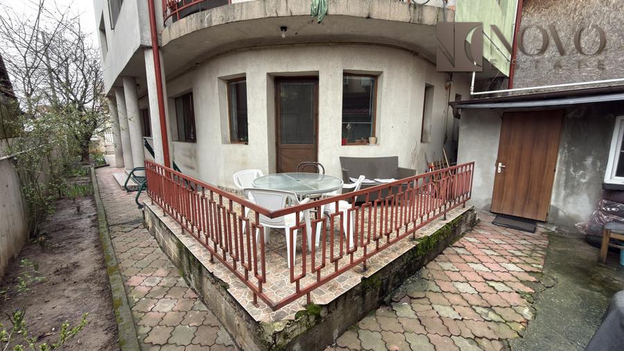 Casa Multifamiliala 8 camere 9 minute Metrou Aparatorii Patriei