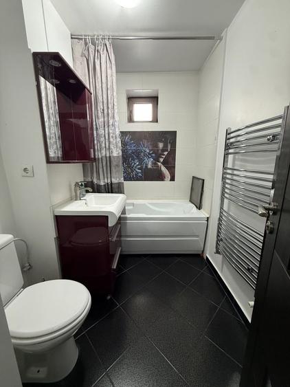De vânzare apartament 3 camere Cartier Obor 74 mp parter