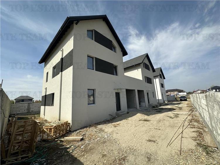 Vila individuala 5 camere, cu garaj, toate utilitatile, 153 mpu, zona Bragadiru