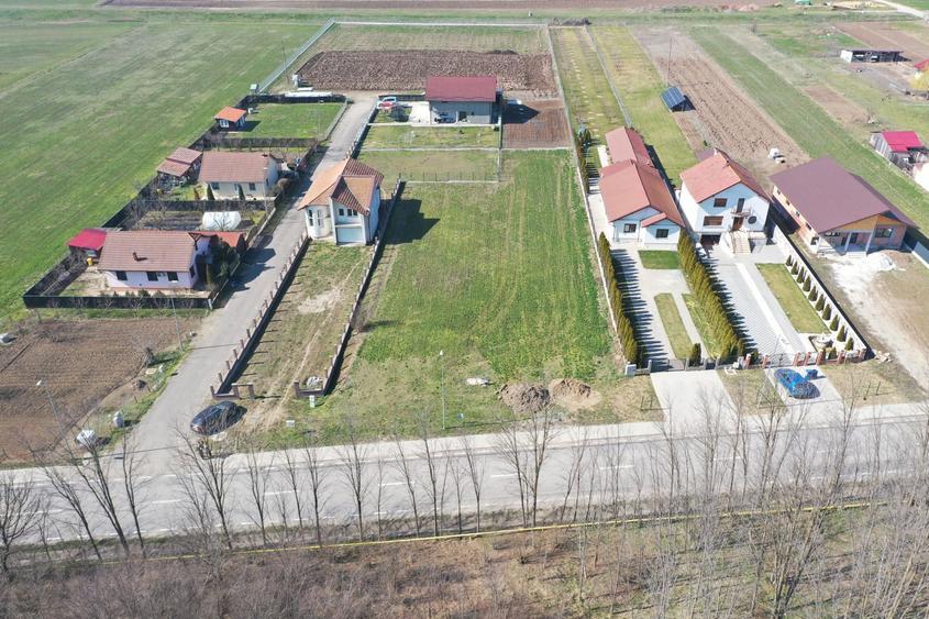 Teren intravilan de vânzare în Ciugud
