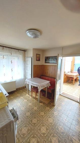 Casa cu teren 150 mp zona Lupeni