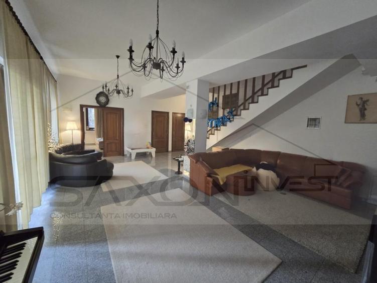 Vila individual, P 1 M-  Bucuresti Noi,  constructie modernă, 9 camere